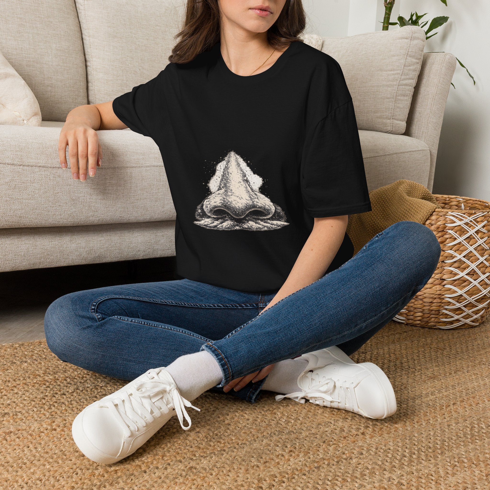Everyone Nose Tee